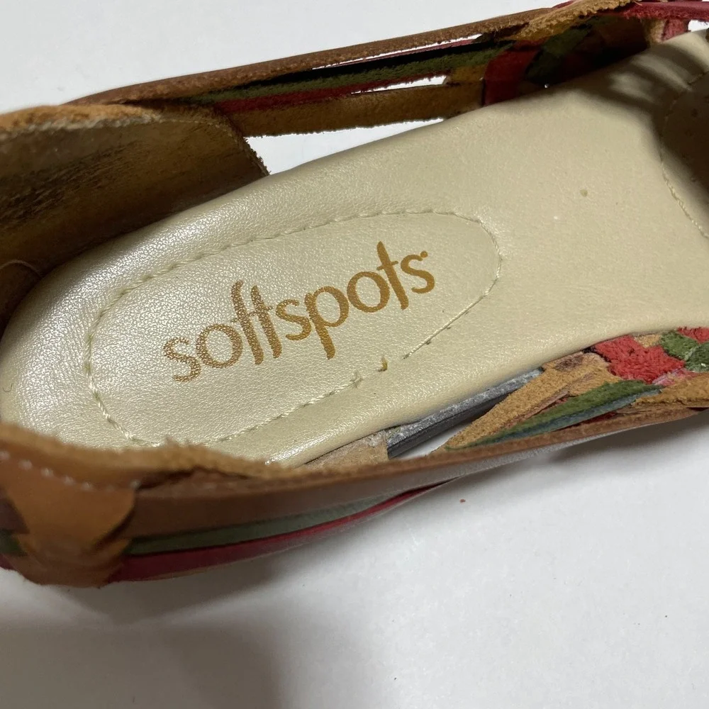 Softspots 8 1/2 N Trinidad Woven Leather Huarache Sandals Women's